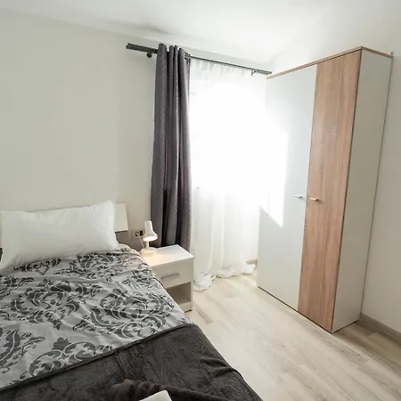 Bluebay Apartment